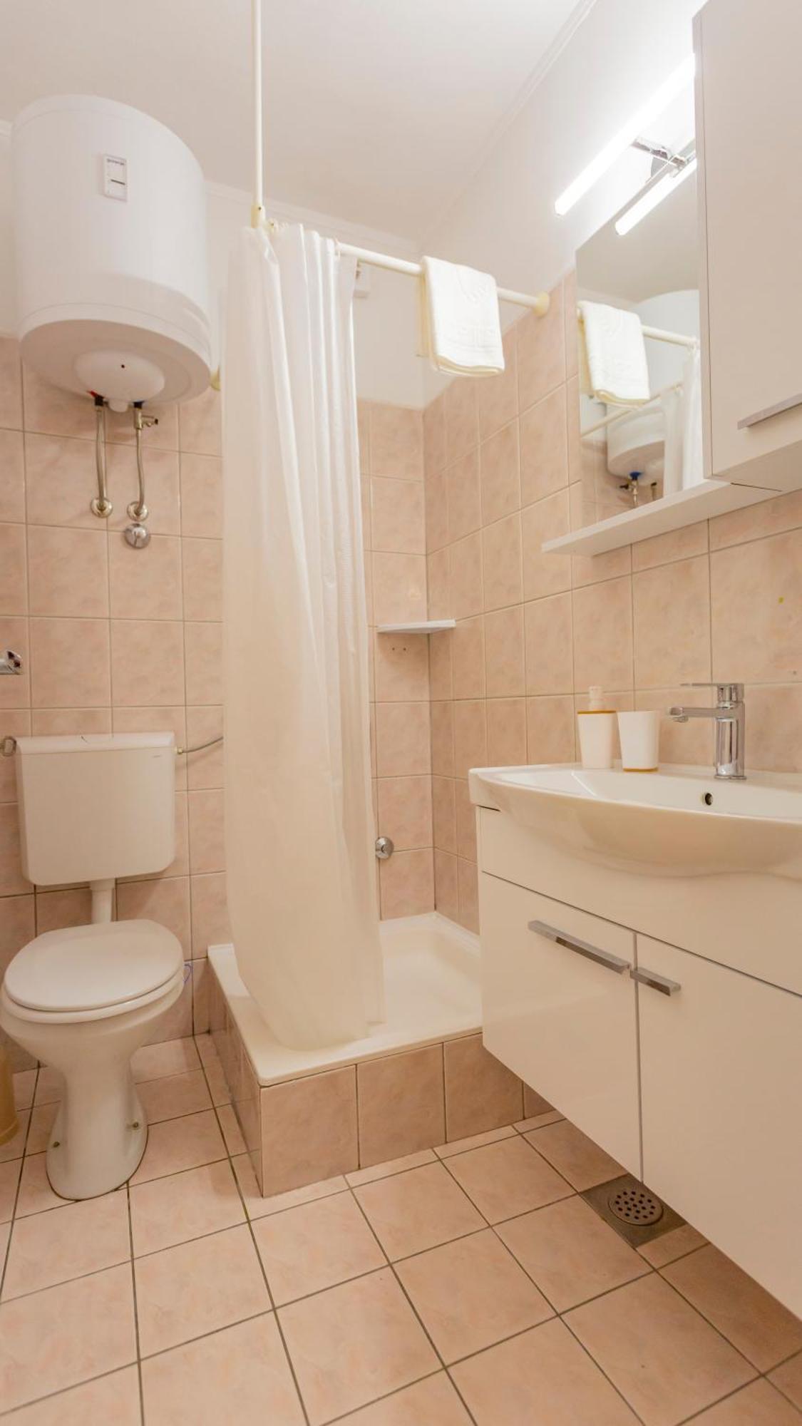 Baska Voda Apartments - Steps From The Beach, Free Parking, Central Location Exteriör bild
